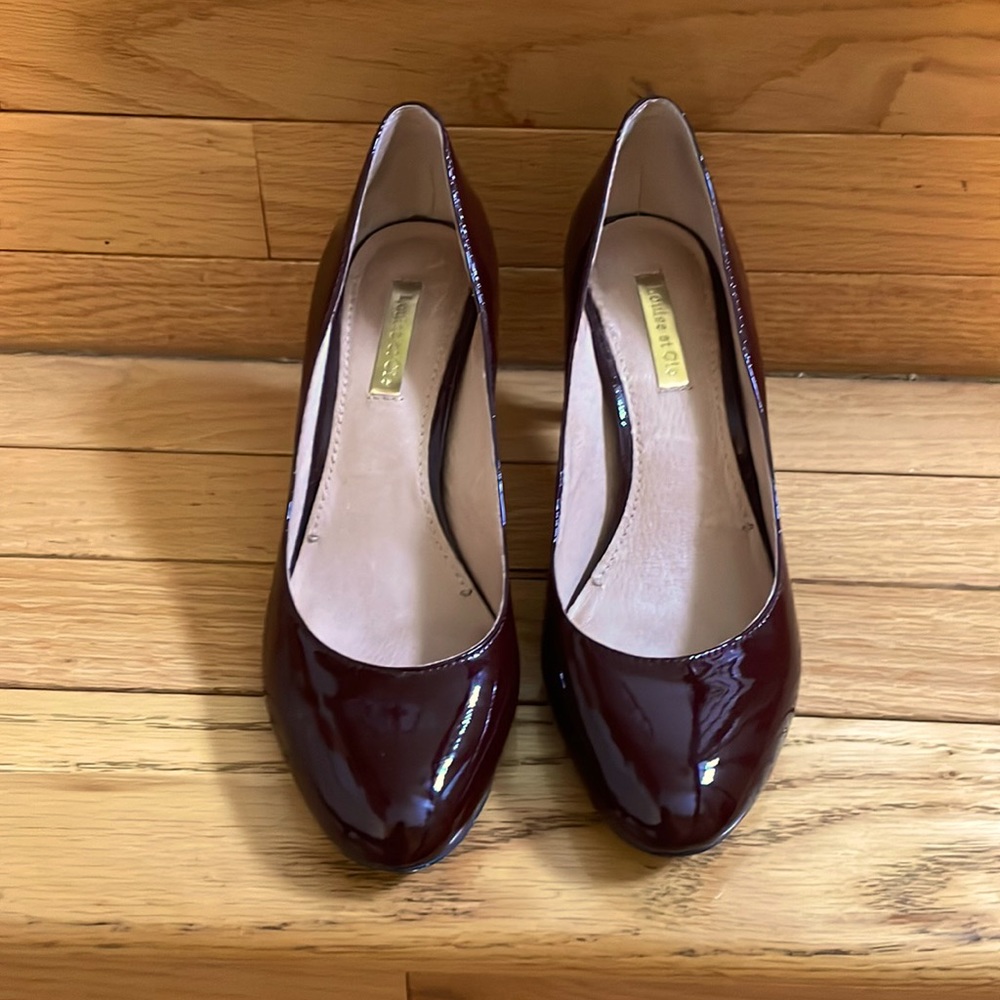 Louise et cie Brown Pump Size 6B